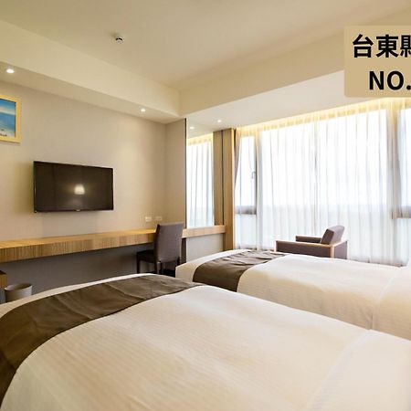 Taitung Kaishen Starlight Hotel מראה חיצוני תמונה