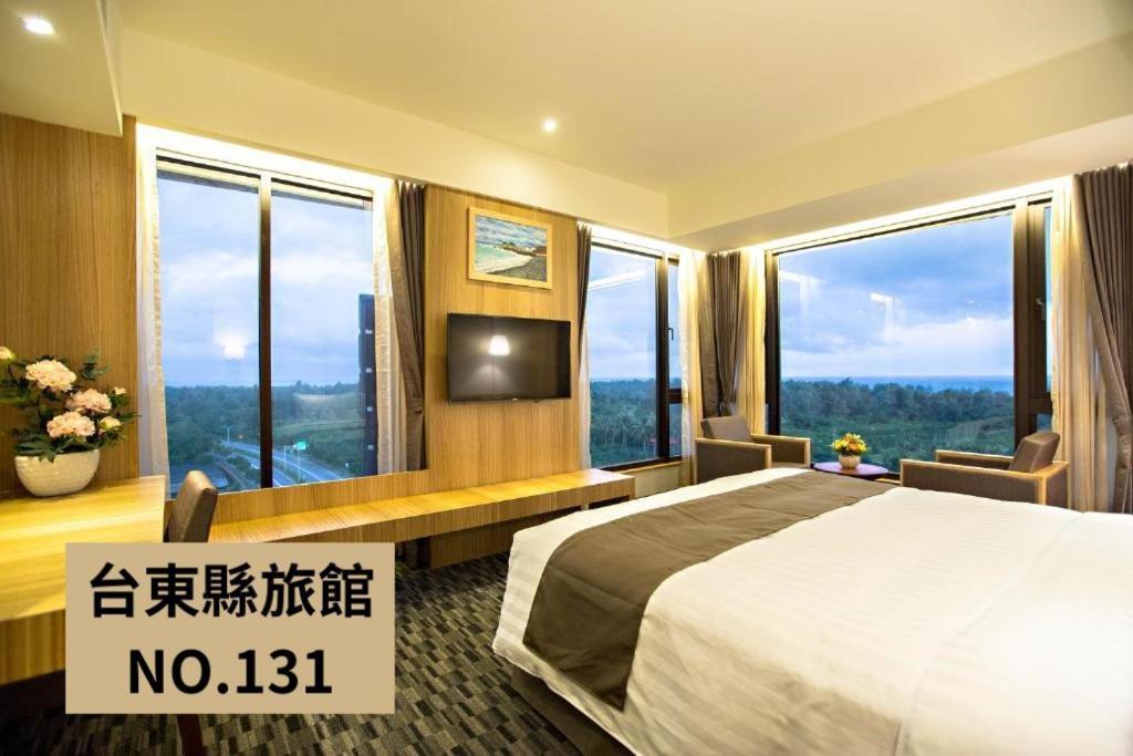 Taitung Kaishen Starlight Hotel מראה חיצוני תמונה