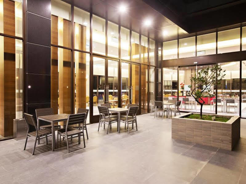Taitung Kaishen Starlight Hotel מראה חיצוני תמונה