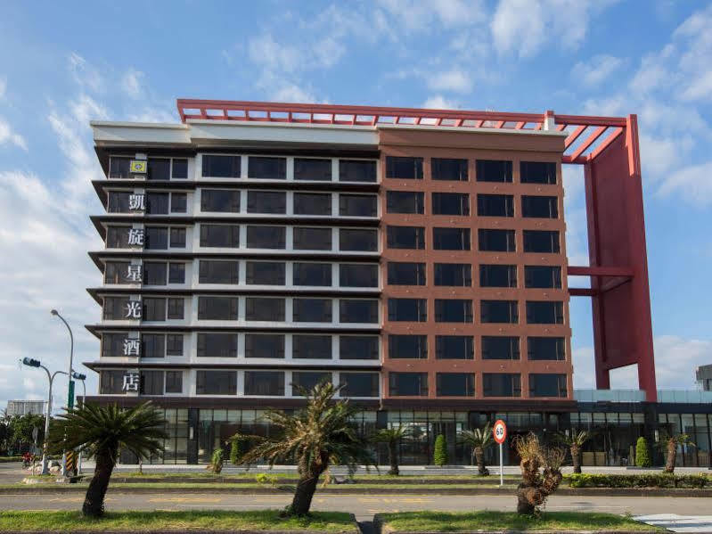 Taitung Kaishen Starlight Hotel מראה חיצוני תמונה