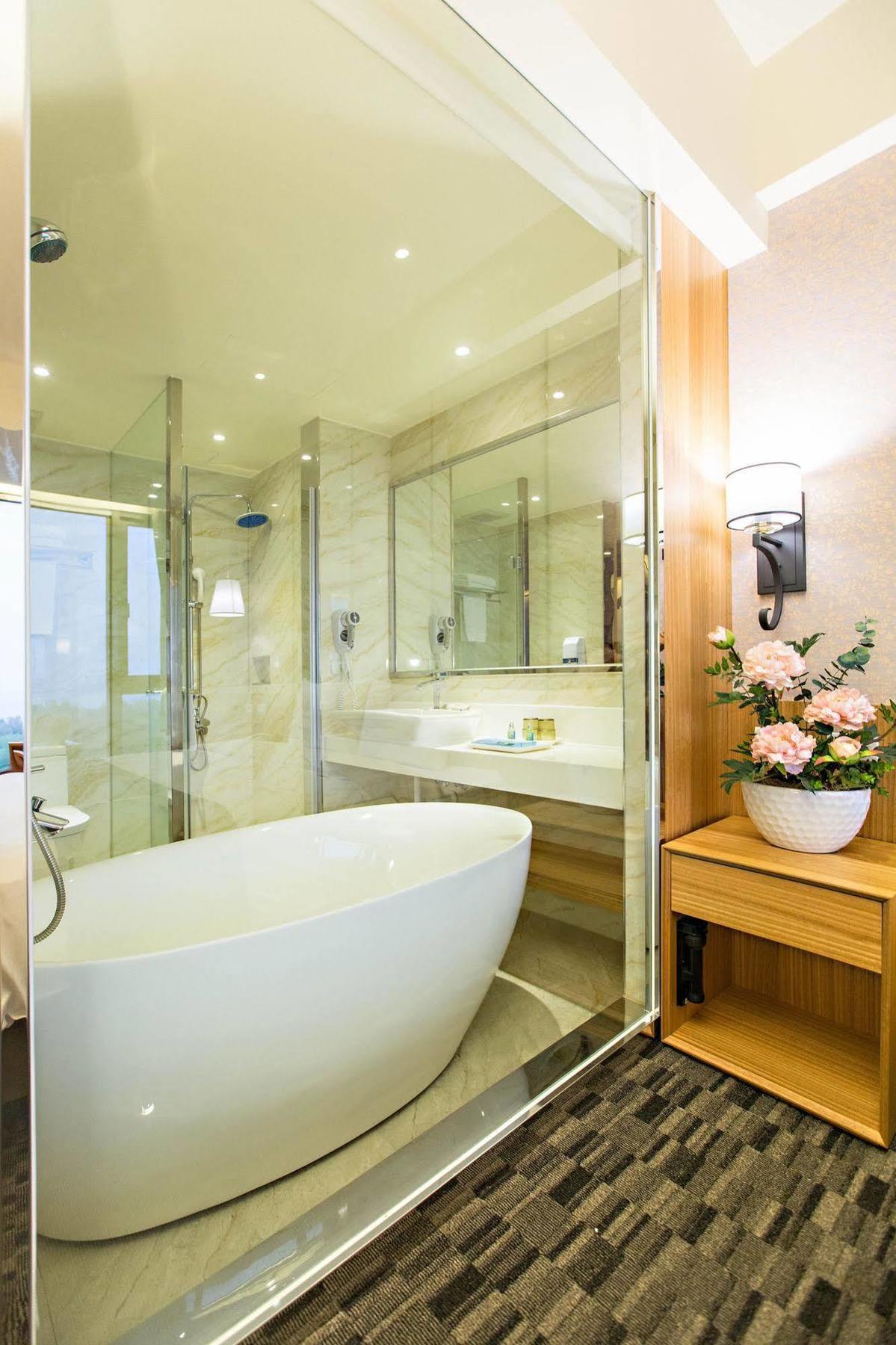 Taitung Kaishen Starlight Hotel מראה חיצוני תמונה